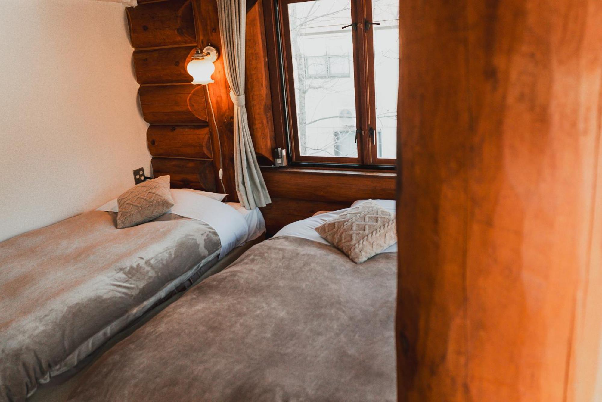 Hakuba Pension & Log Hotel Meteor المظهر الخارجي الصورة